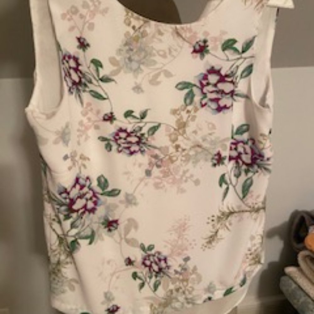 Sleeveless Blouse - lined